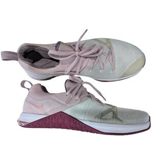 FINAL PRICE NIKE Metcon Flyknit 3 "True Berry"